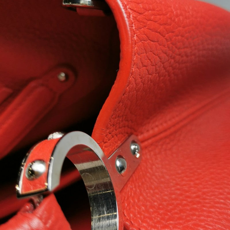 Louis Vuitton Capucines MM two-way bag Red Calfskin