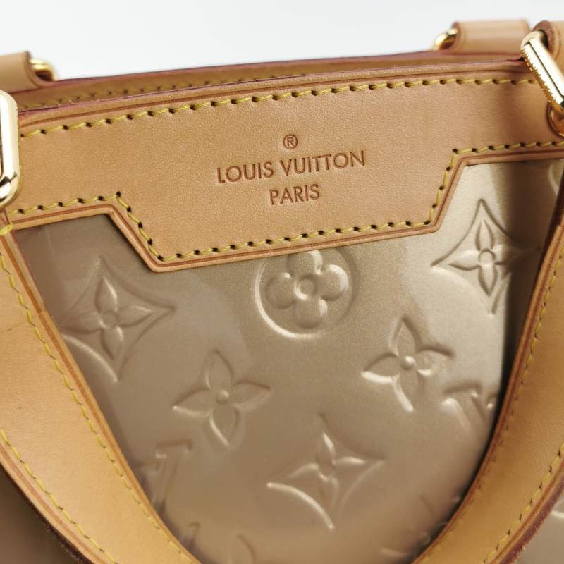 Louis Vuitton Vernis Brea MM