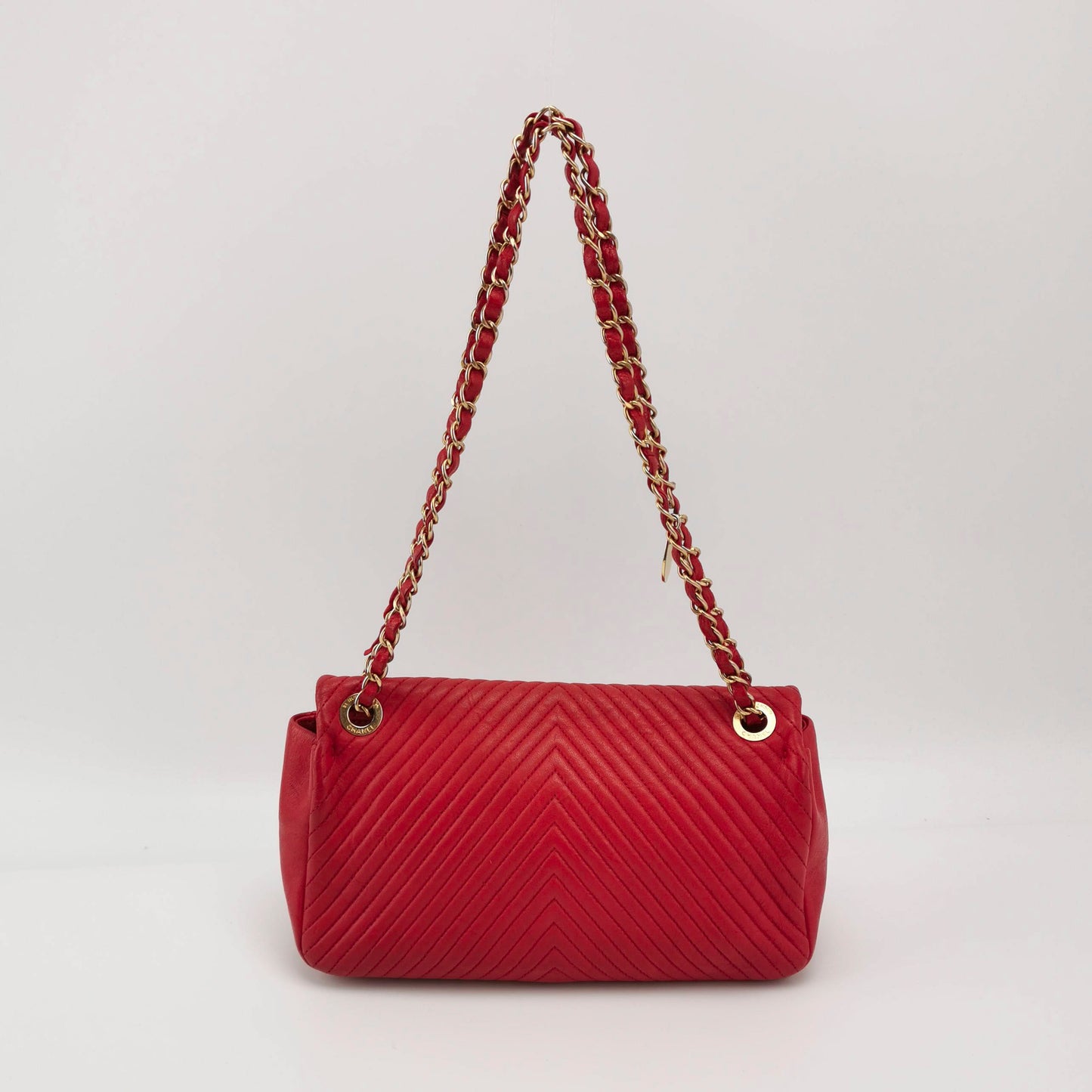 Chanel Red Chevron Quilted Lambskin Medium Classic Single Flap Bag