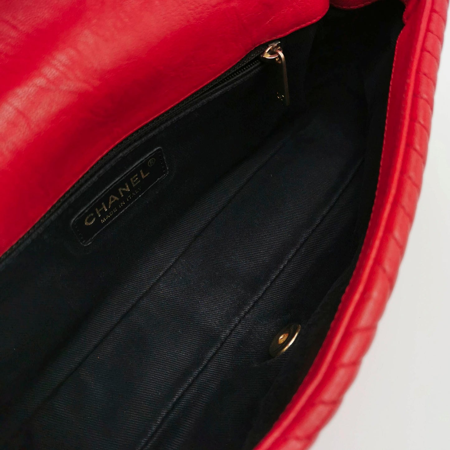 Chanel Red Chevron Quilted Lambskin Medium Classic Single Flap Bag