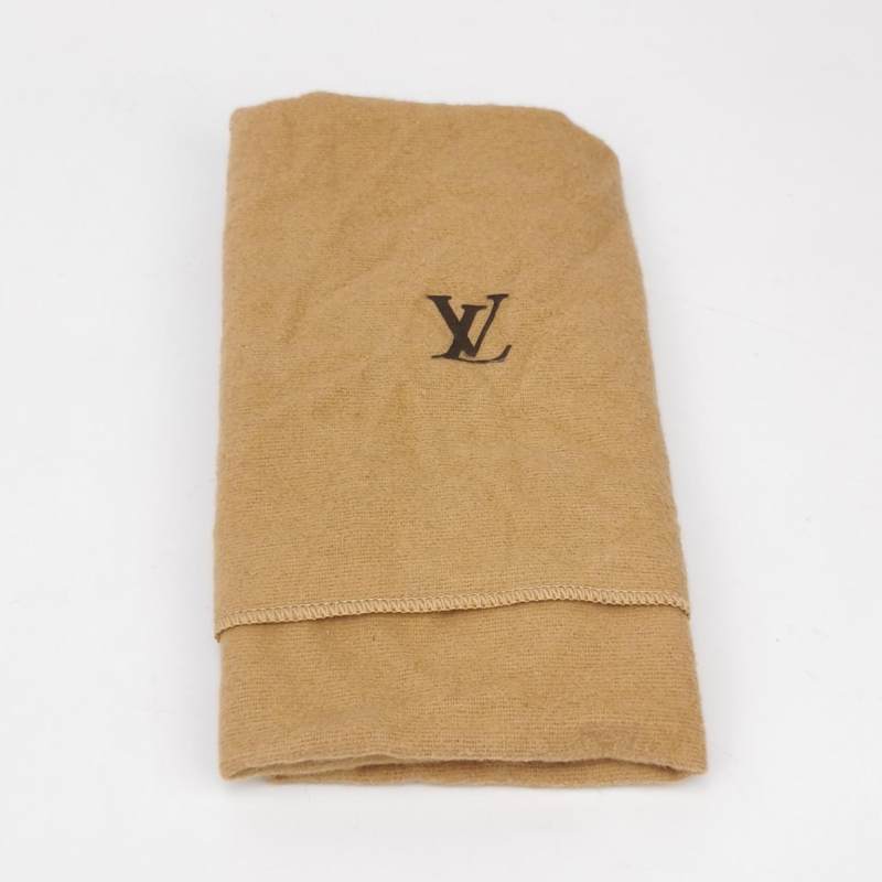 Louis Vuitton Monogram Pochette Shoulder Bag