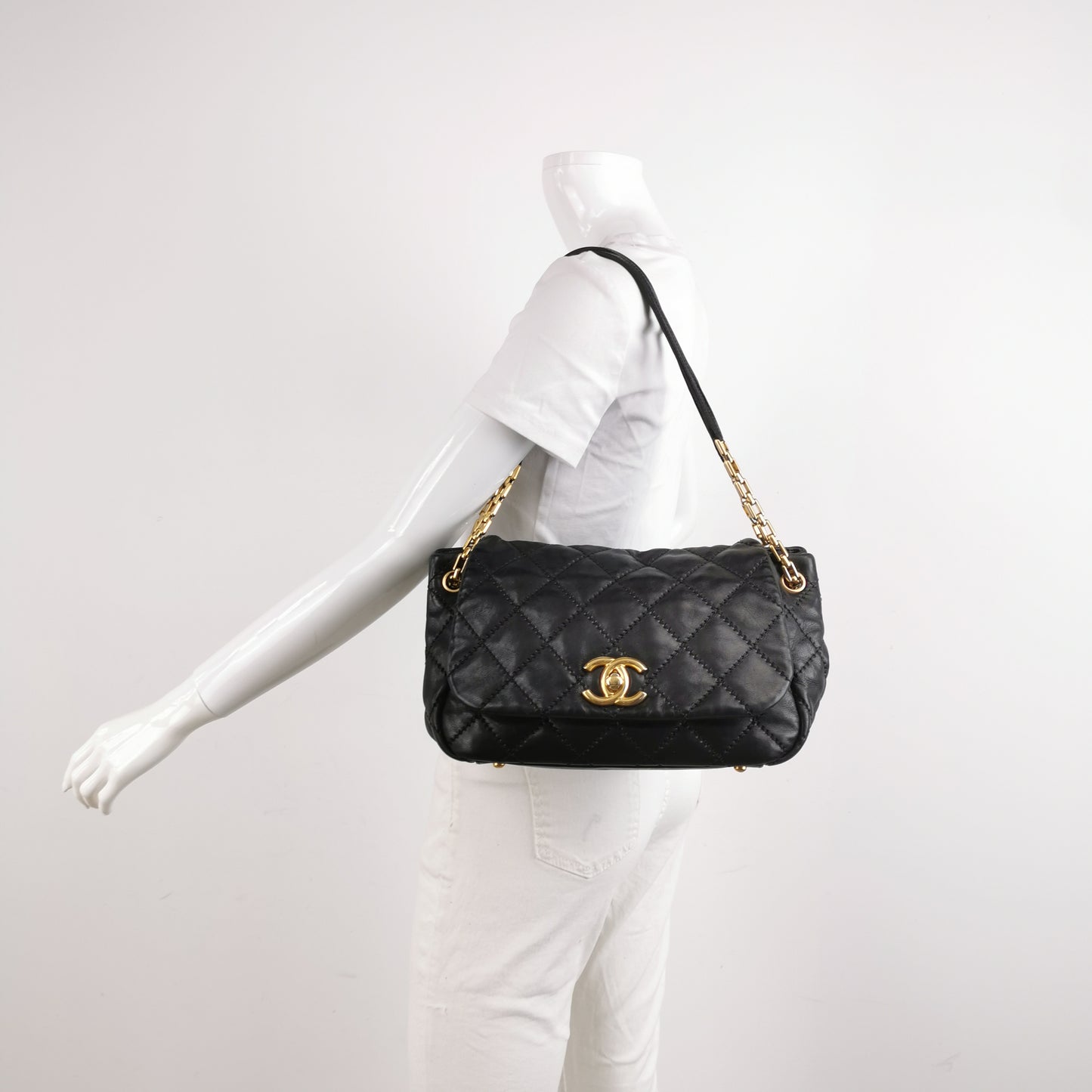 Chanel Calfskin Quilted Retro Chain Flap Bag Black